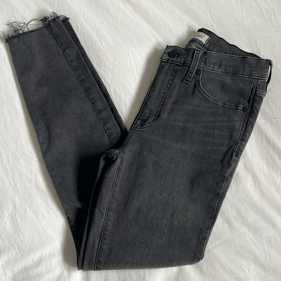 Madewell 9" Mid-Rise Skinny Jeans in Black Sea - Picture 4 of 13